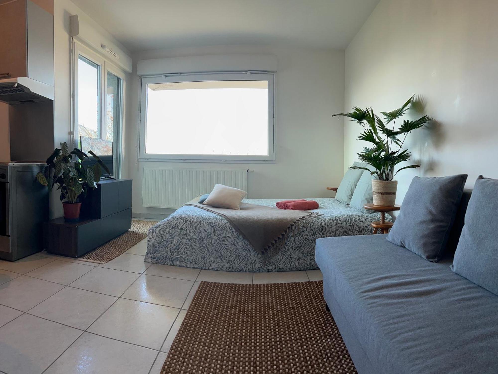 Apartamento Jolie Vue Au Calme Évian-les-Bains Exterior foto